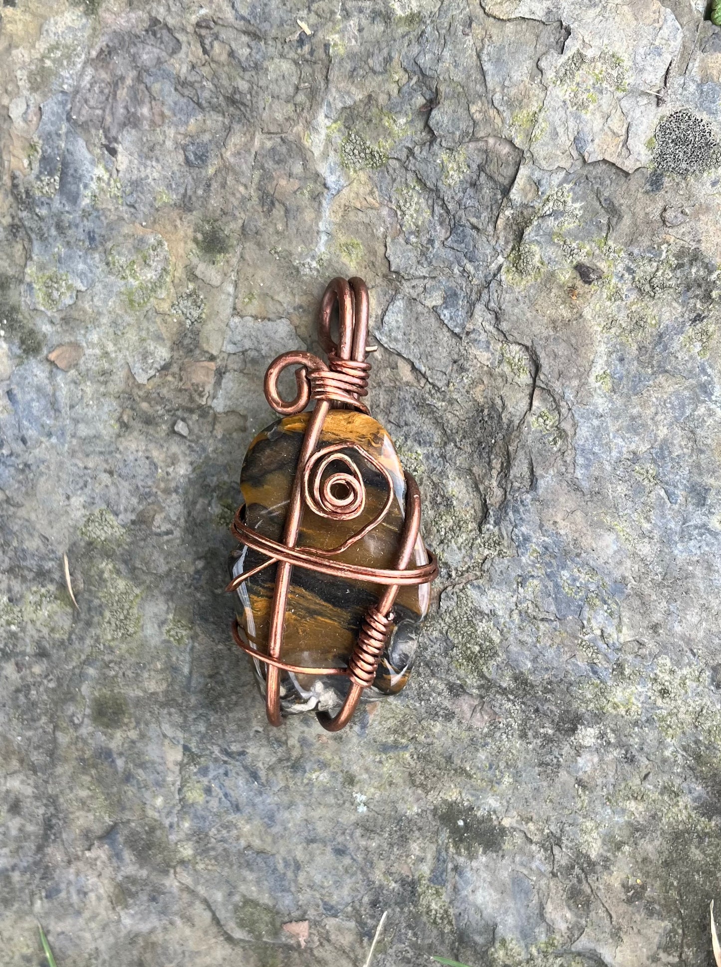 Copper wrapped tigger eye pendant